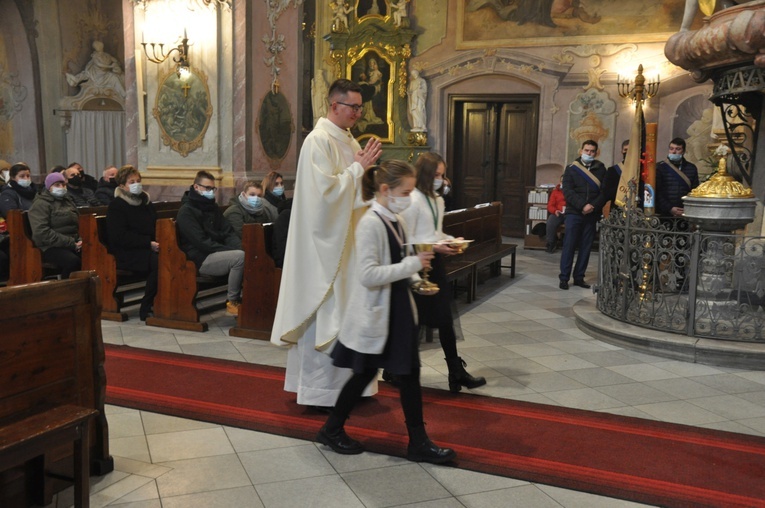 Ks. Przemysław Kaziszyn przyjął święcenia w Głogówku