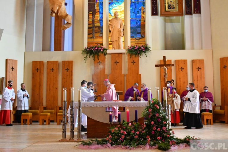 Poświęcenie figury św. Józefa w Nowej Soli