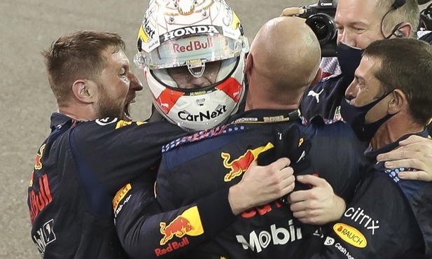 Formuła 1 - Verstappen mistrzem świata po triumfie w Abu Zabi