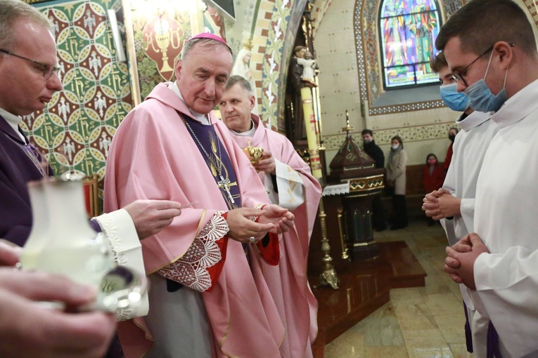 Poświęcenie polichromii w Lubczy