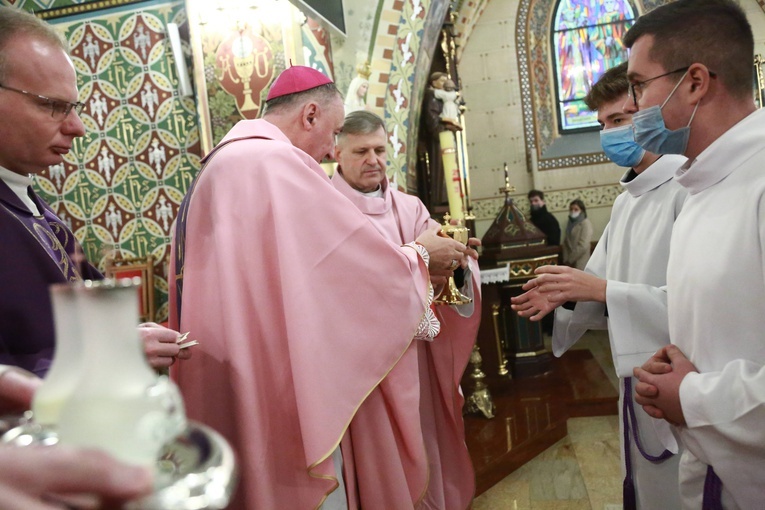 Poświęcenie polichromii w Lubczy