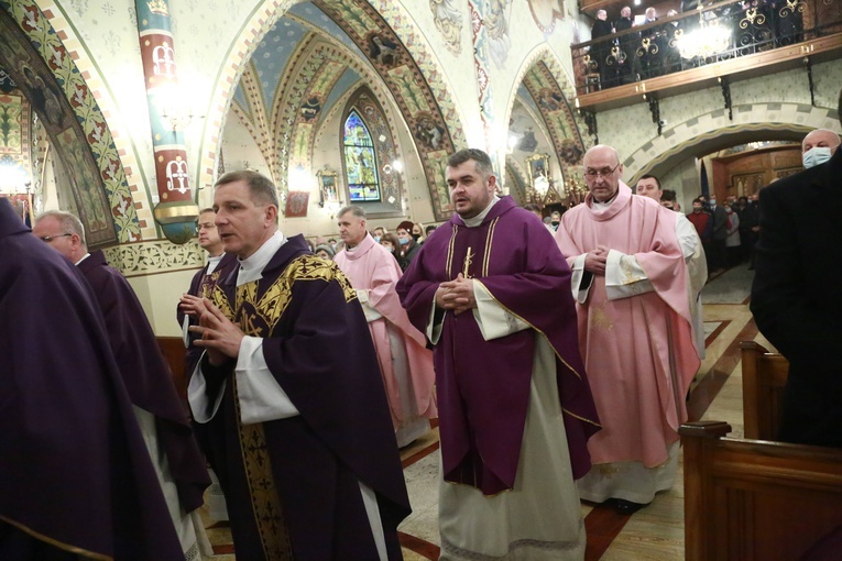 Poświęcenie polichromii w Lubczy