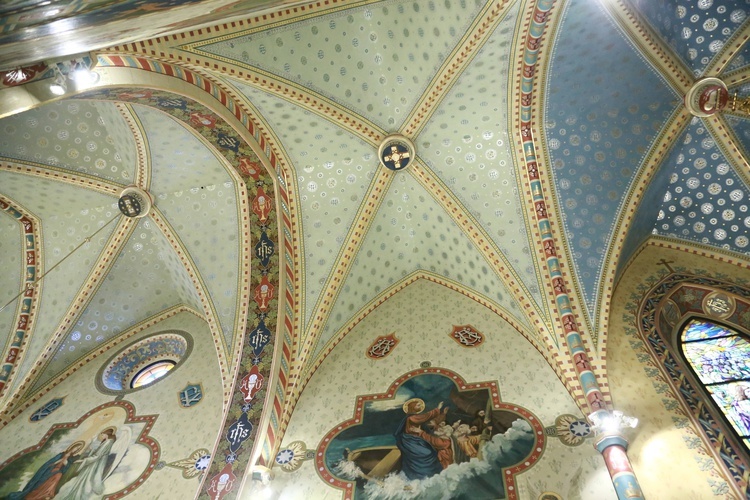 Polichromia kościoła w Lubczy