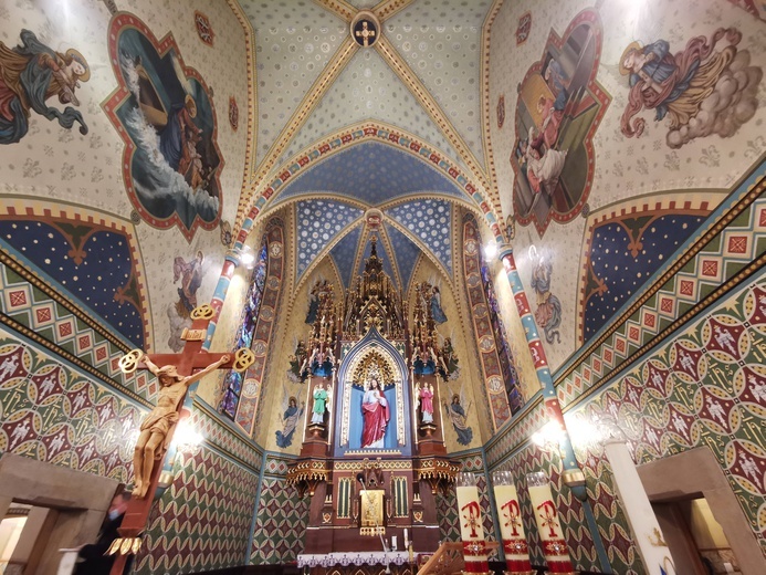 Polichromia kościoła w Lubczy