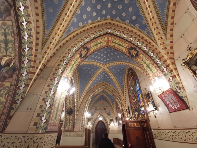 Polichromia kościoła w Lubczy