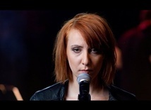 Gdy tak siedzimy (sł. Aleksander Wirpsza, muz. i oryg. wyk. Przemysław Gintrowski) (wyk. Sonanto)