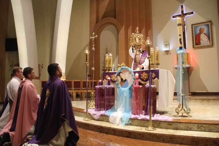 Nowy Sącz. Adwentowe czuwanie dla młodzieży z okręgu sądeckiego