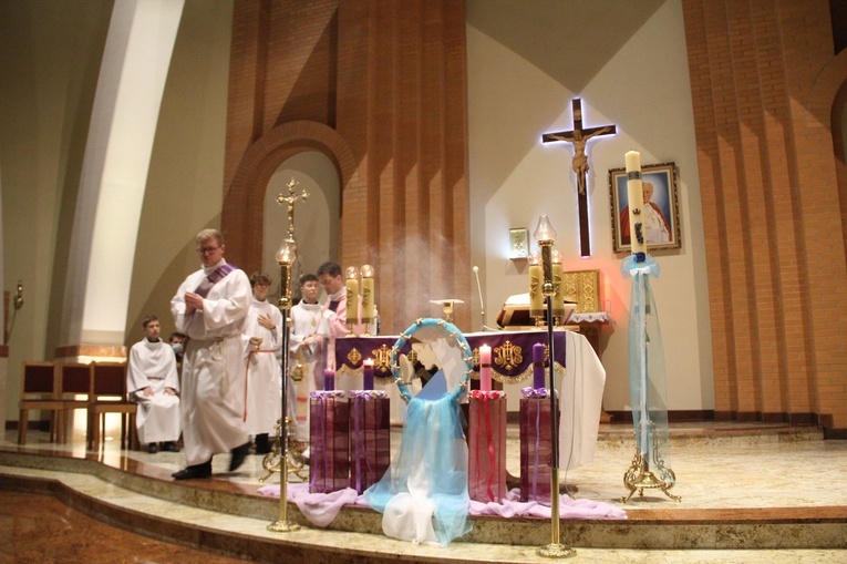 Nowy Sącz. Adwentowe czuwanie dla młodzieży z okręgu sądeckiego