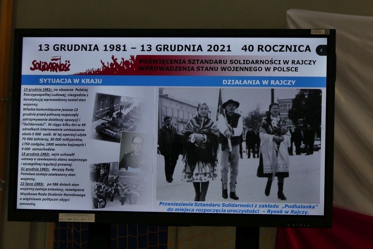 40. rocznica wprowadzenia stanu wojennego i poświęcenia sztandaru "Solidarności" w Rajczy