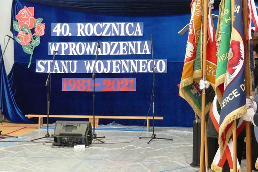 40. rocznica wprowadzenia stanu wojennego i poświęcenia sztandaru "Solidarności" w Rajczy