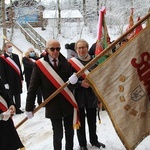 40. rocznica wprowadzenia stanu wojennego i poświęcenia sztandaru "Solidarności" w Rajczy