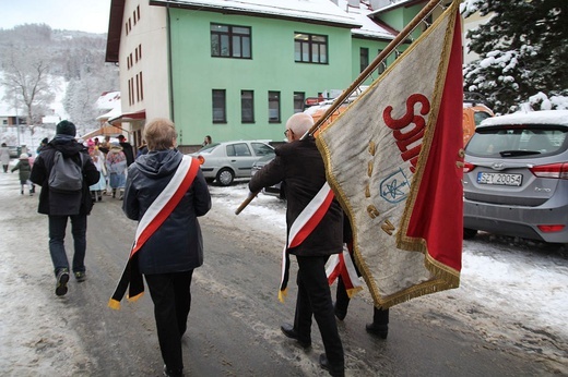 40. rocznica wprowadzenia stanu wojennego i poświęcenia sztandaru "Solidarności" w Rajczy