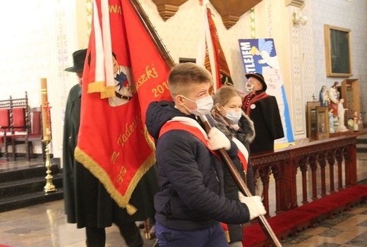 40. rocznica wprowadzenia stanu wojennego i poświęcenia sztandaru "Solidarności" w Rajczy