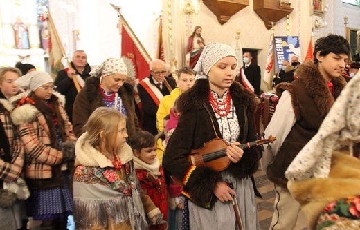 40. rocznica wprowadzenia stanu wojennego i poświęcenia sztandaru "Solidarności" w Rajczy