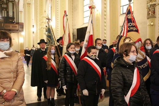 40. rocznica wprowadzenia stanu wojennego i poświęcenia sztandaru "Solidarności" w Rajczy