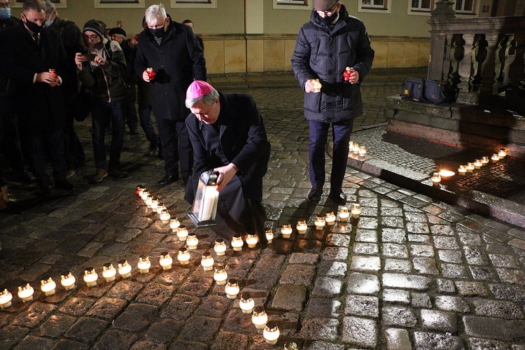 40. rocznica stanu wojennego - obchody w archikatedrze wrocławskiej