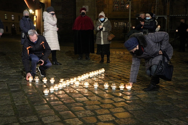 40. rocznica stanu wojennego - obchody w archikatedrze wrocławskiej