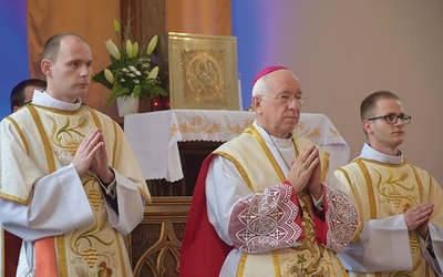 	Sumie odpustowej  w WSD przewodniczył  bp Andrzej F. Dziuba.