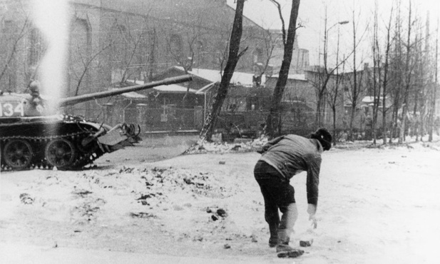 Katowice. 40. rocznica pacyfikacji kopalni "Wujek" 