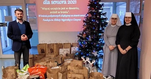 "Świąteczna paczka dla seniora" w Cieszynie