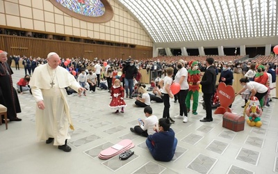 Watykan/ Urodzinowe spotkanie papieża z dziećmi