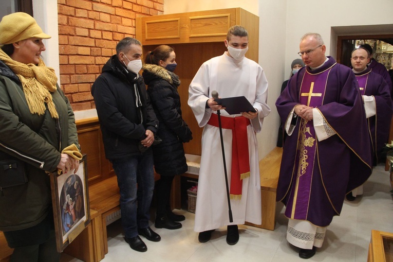 Wał Ruda - Zabawa. Droga Krzyżowa i poświęcenie kaplicy