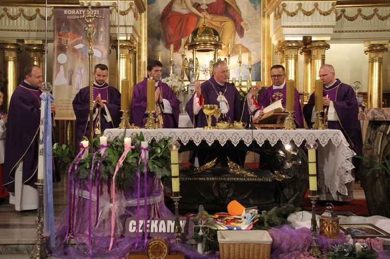 Wał Ruda - Zabawa. Droga Krzyżowa i poświęcenie kaplicy