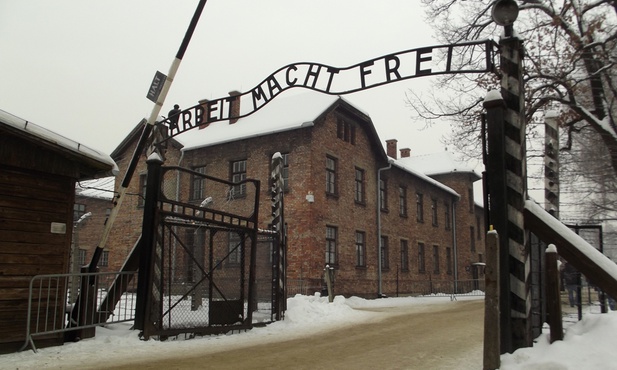 Abp Sapieha i pierwsze Boże Narodzenie w Auschwitz