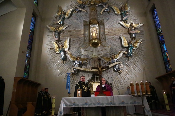 Nowa chorągiew Zakonu Rycerzy Jana Pawła II