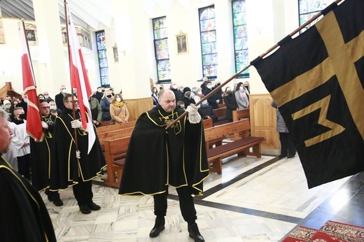 Nowa chorągiew Zakonu Rycerzy Jana Pawła II