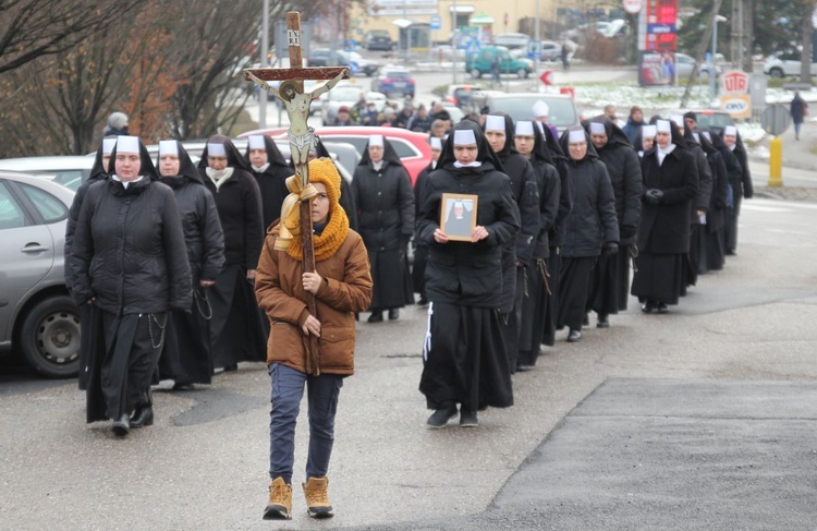 Uroczystości pogrzebowe s. Michaeli Bubik, elżbietanki cieszyńskiej