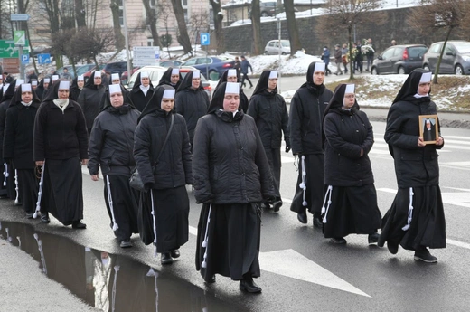Uroczystości pogrzebowe s. Michaeli Bubik, elżbietanki cieszyńskiej