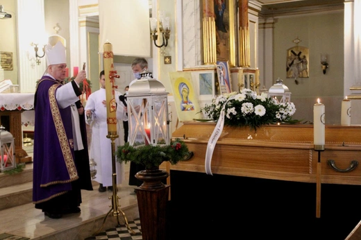 Uroczystości pogrzebowe s. Michaeli Bubik, elżbietanki cieszyńskiej