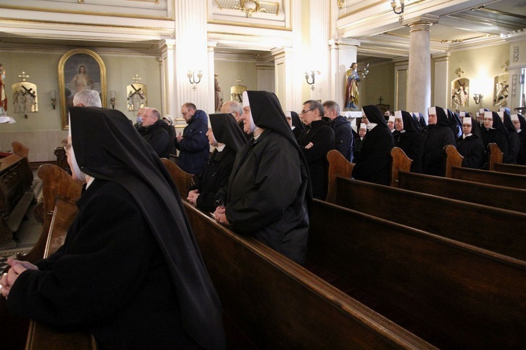 Uroczystości pogrzebowe s. Michaeli Bubik, elżbietanki cieszyńskiej