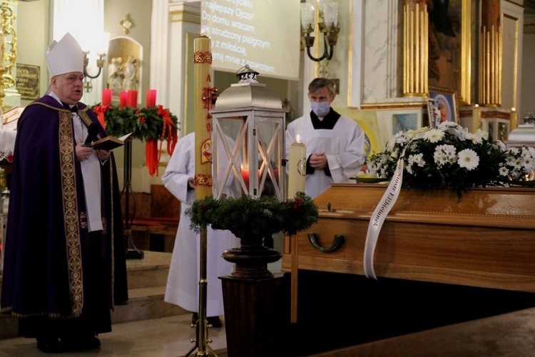 Uroczystości pogrzebowe s. Michaeli Bubik, elżbietanki cieszyńskiej