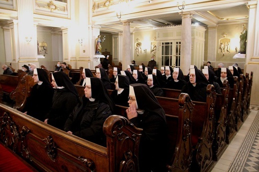 Uroczystości pogrzebowe s. Michaeli Bubik, elżbietanki cieszyńskiej