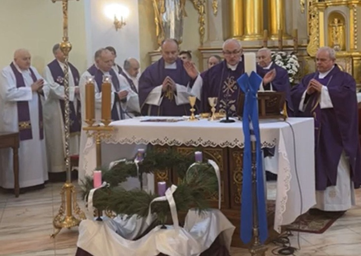 Pogrzeb i Msza św. żałobna za duszę ks. Stanisława Sierakowskiego