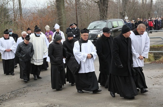 Uroczystości pogrzebowe śp. ks. kan. Stanisława Maślanki w Bielsku-Białej Lipniku