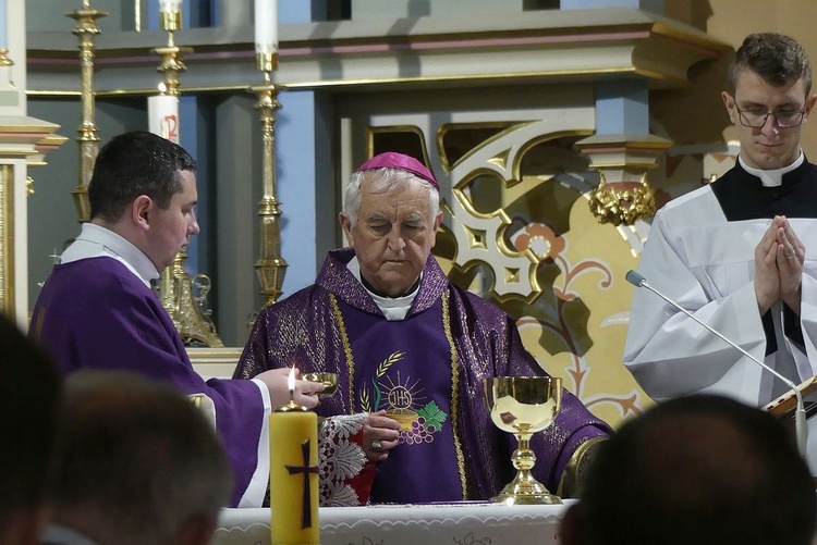 Uroczystości pogrzebowe śp. ks. kan. Stanisława Maślanki w Bielsku-Białej Lipniku