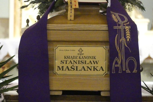 Uroczystości pogrzebowe śp. ks. kan. Stanisława Maślanki w Bielsku-Białej Lipniku