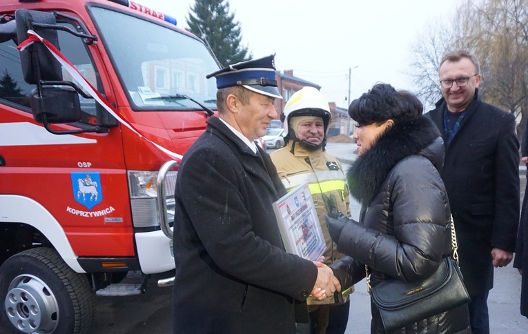 Koprzywnica. Nowy samochód dla strażaków