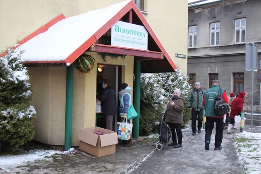 Świąteczne paczki Caritas dla wszystkich potrzebujących