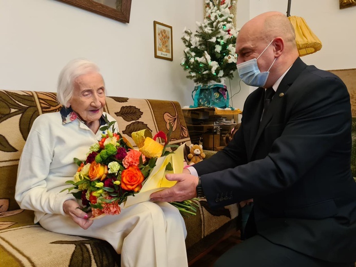 103-letnia Barbara Sowa otrzymała Medal Stulecia Odzyskanej Niepodległości