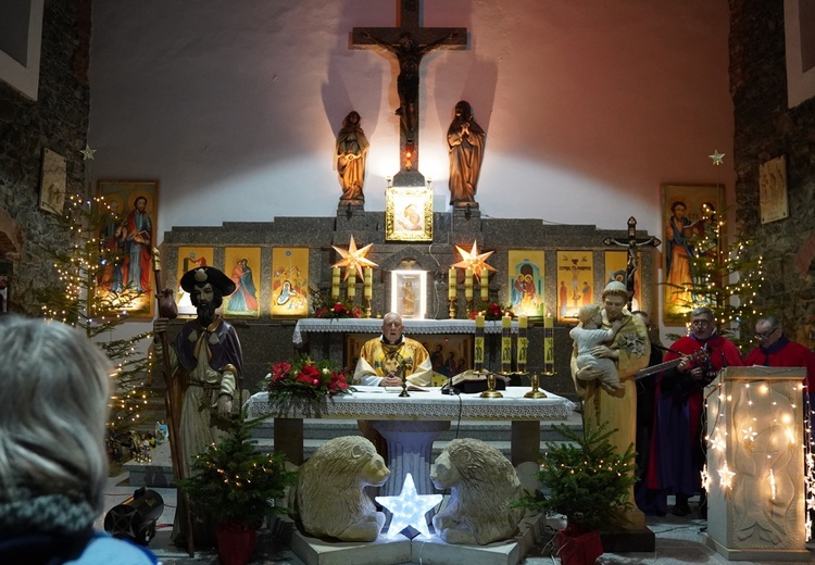 Nowy Rok witany modlitwą na szczycie Ślęży