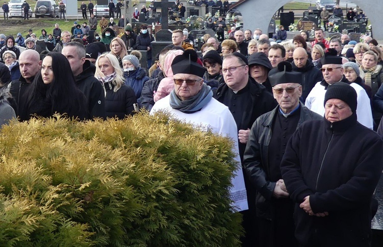 Uroczystości pogrzebowe ks. prał. Feliksa Formasa w Hecznarowicach