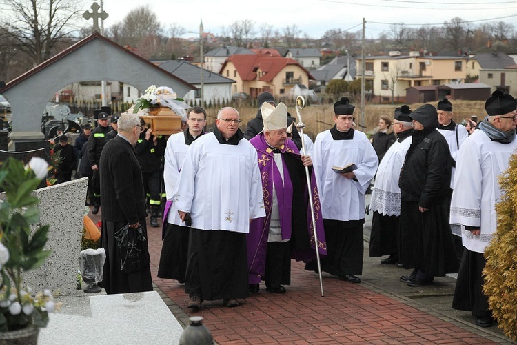 Uroczystości pogrzebowe ks. prał. Feliksa Formasa w Hecznarowicach