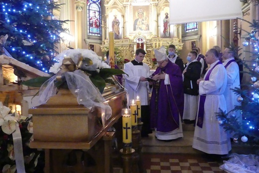 Uroczystości pogrzebowe ks. prał. Feliksa Formasa w Hecznarowicach