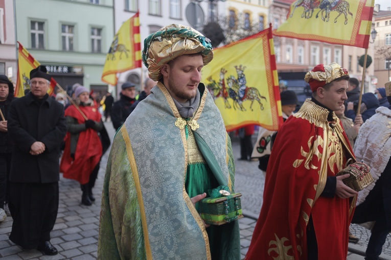 Orszak Trzech Króli 2022 w Ząbkowicach Śl.
