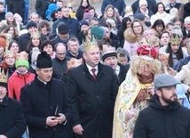 Trzciana. Z rynku do kościoła