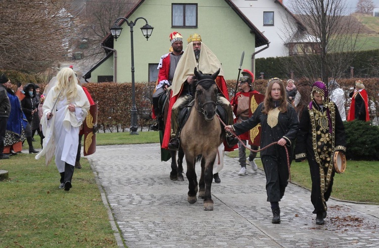 Orszak Trzech Króli w Wieprzu koło Żywca - 2022